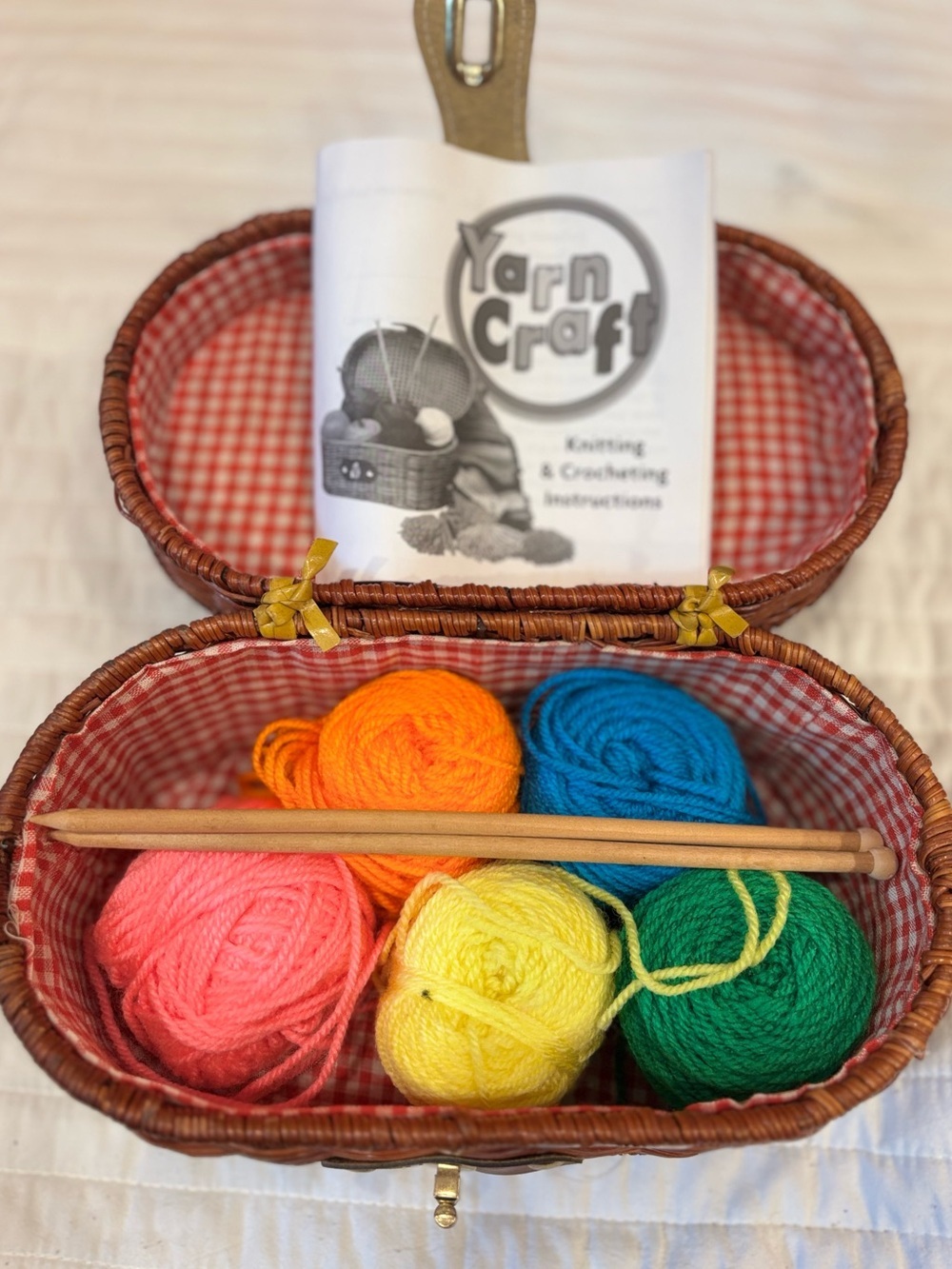 Vintage 2004 Alex Toys Childrens Wicker Basket Yarn Craft Kit Y2K
